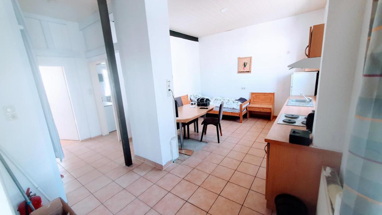 Fmi 9 Accommodation Raunheim Exteriér fotografie