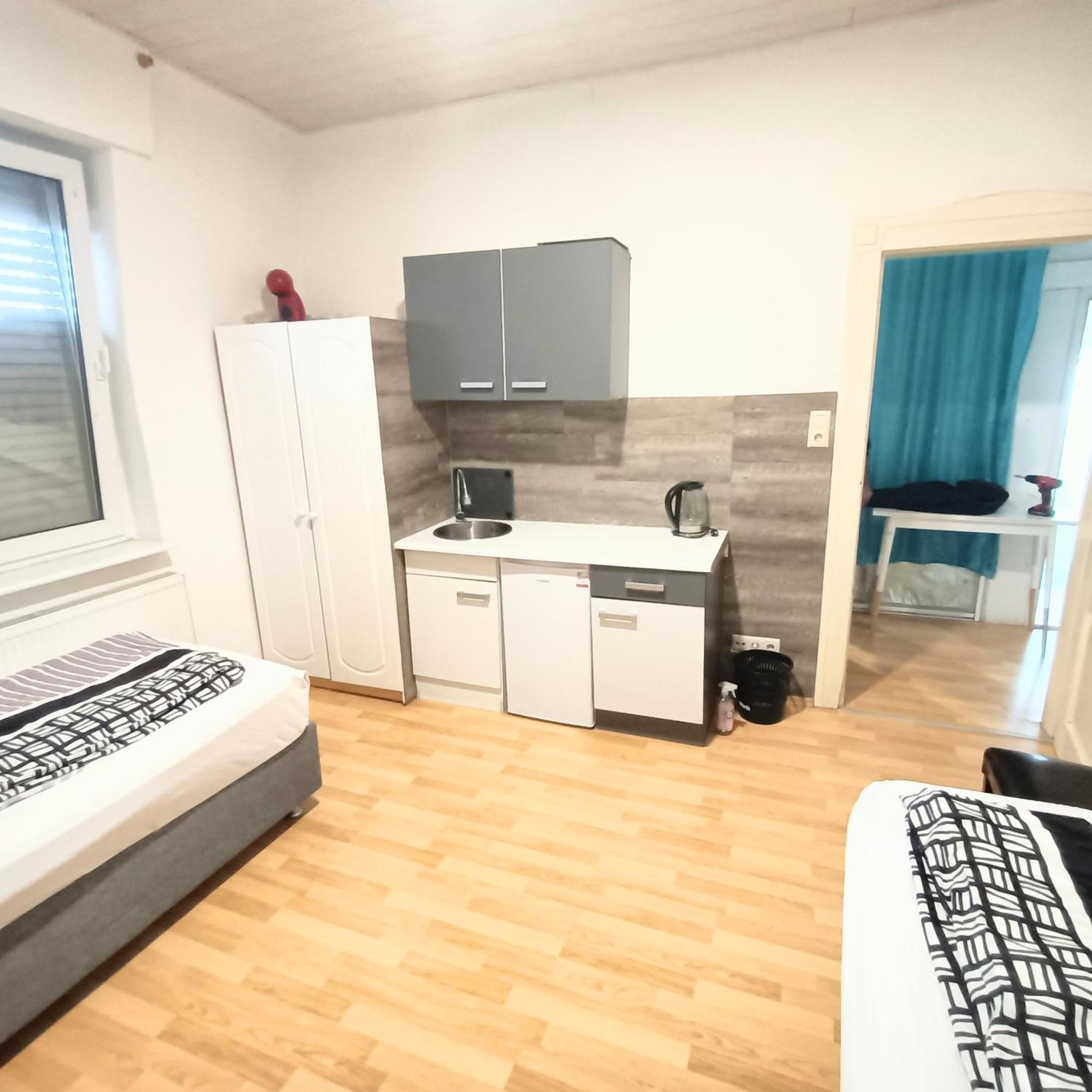 Fmi 9 Accommodation Raunheim Exteriér fotografie