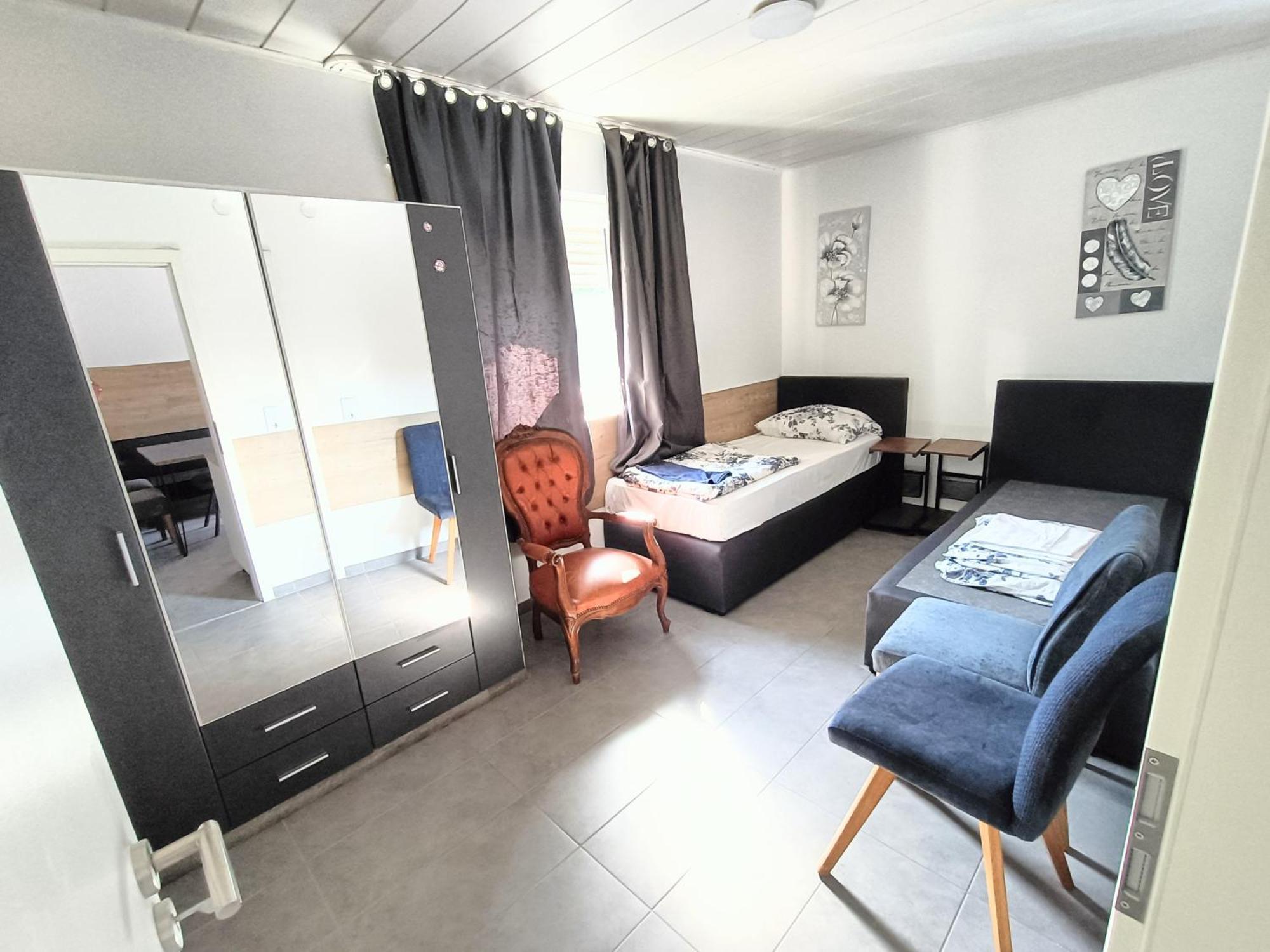 Fmi 9 Accommodation Raunheim Pokoj fotografie