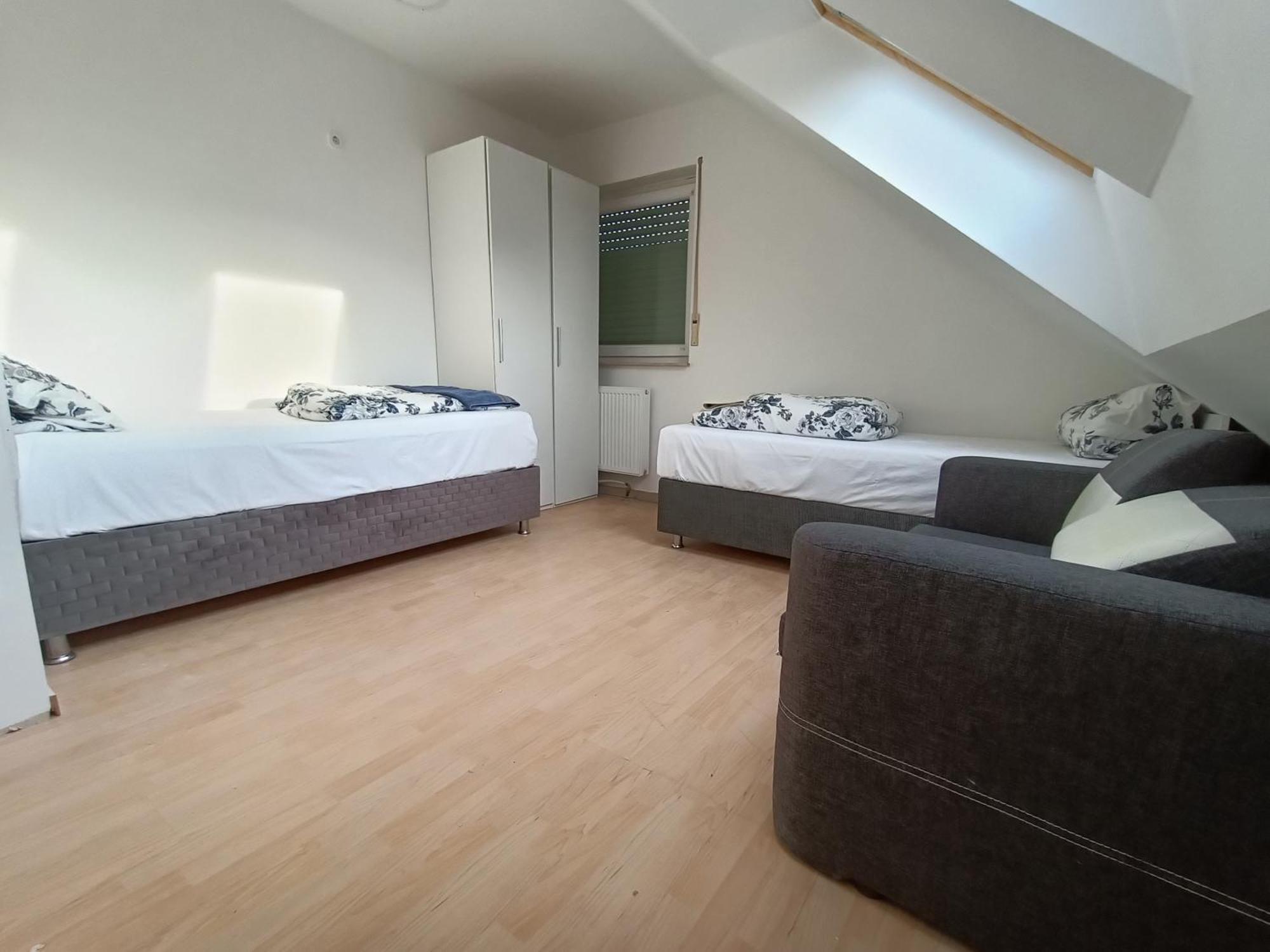 Fmi 9 Accommodation Raunheim Pokoj fotografie