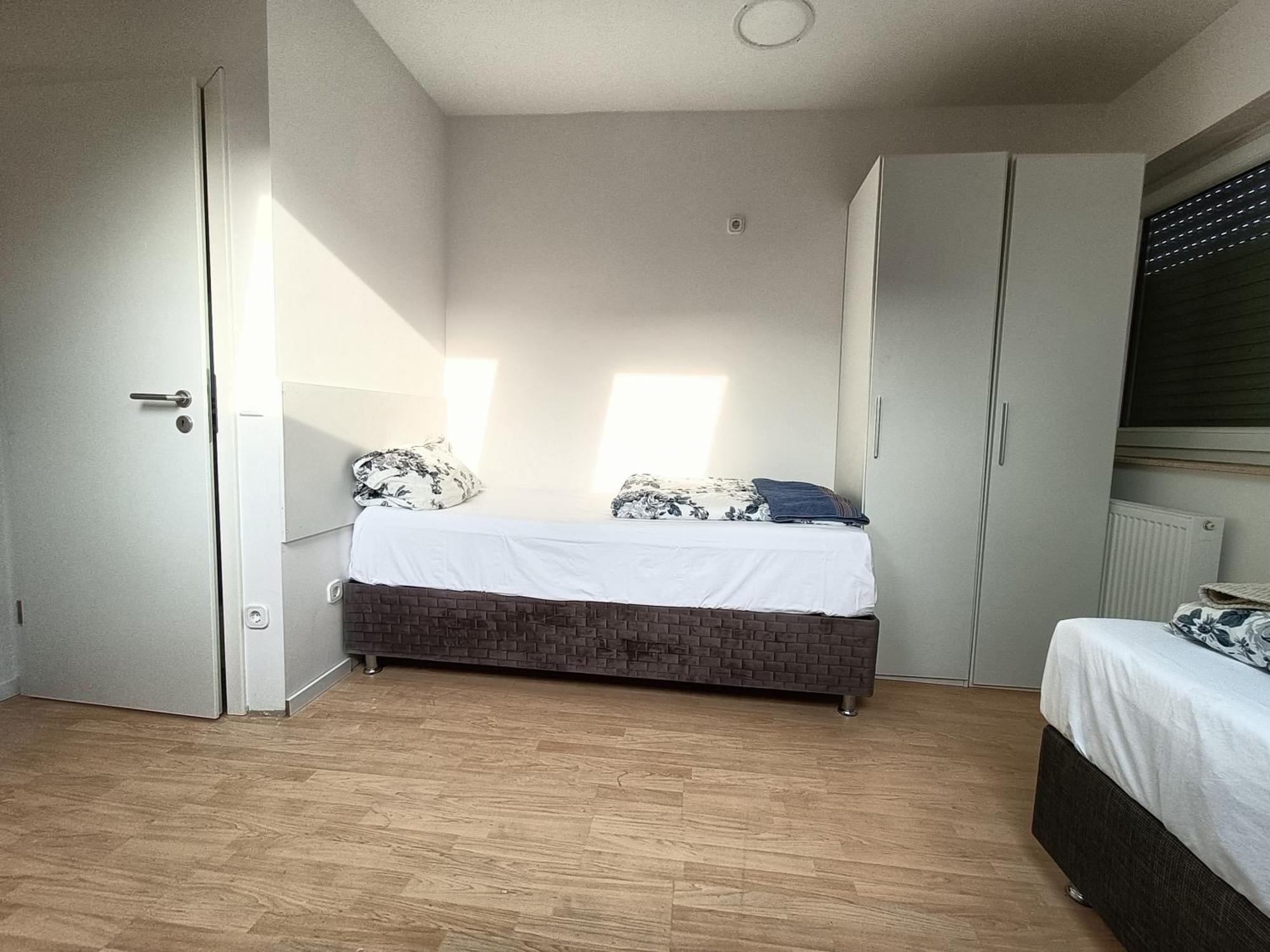 Fmi 9 Accommodation Raunheim Pokoj fotografie