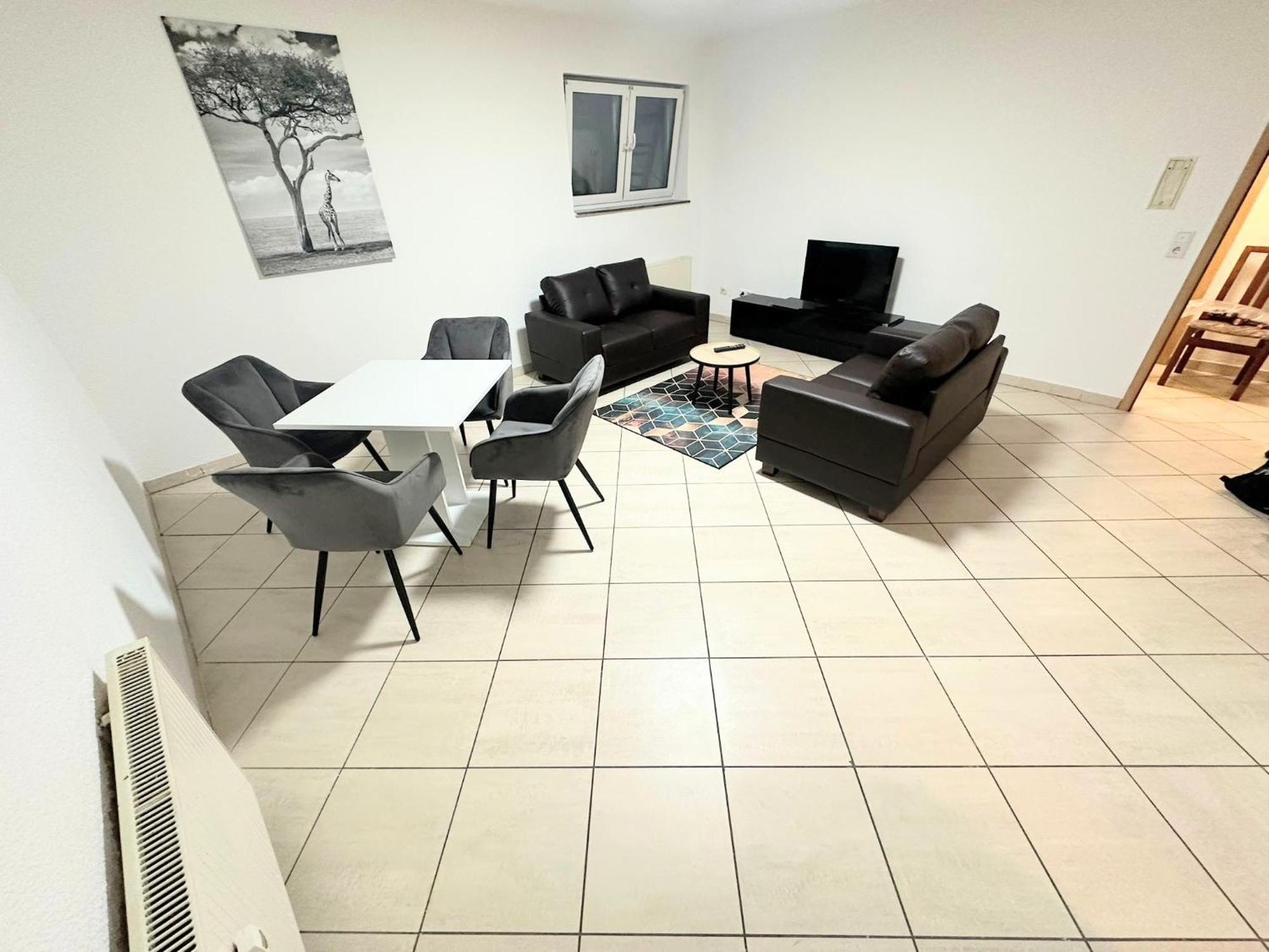 Fmi 9 Accommodation Raunheim Pokoj fotografie
