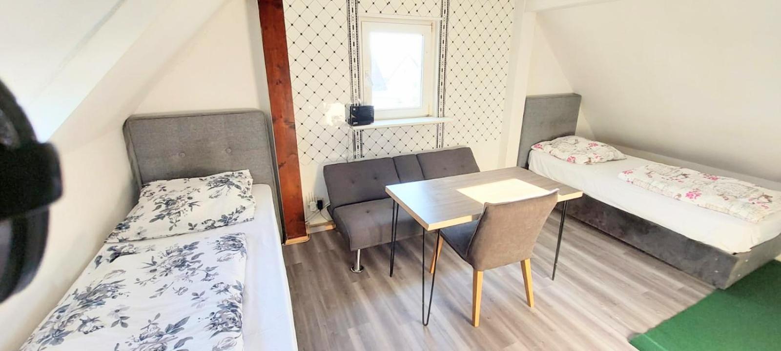 Fmi 9 Accommodation Raunheim Exteriér fotografie